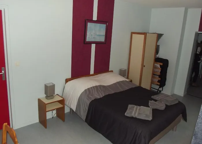 Vallee De La Douve * L'Etang-Bertrand